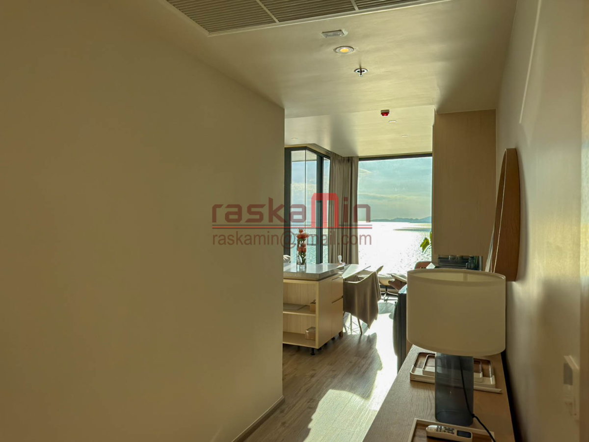 picture AROM Wongamat – 2 Bedroom Luxury Condo with Private Lift and Stunning Sea View - 2/16