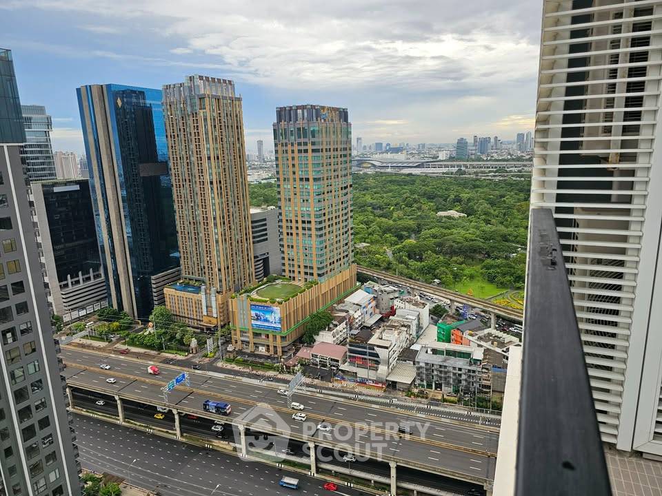 รูป คอนโด 2 ห้องนอน ชั้น 33 The Saint Residences ใกล้ MRT พหลโยธิน 100 ม. (ID 3148865) - รูปที่ 3/10
