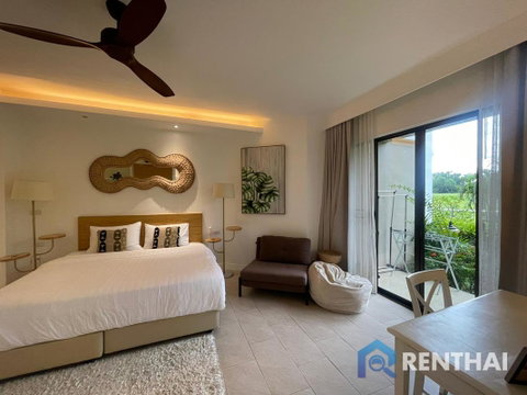 For sale condo 1 bedroom at Allamanda Laguna