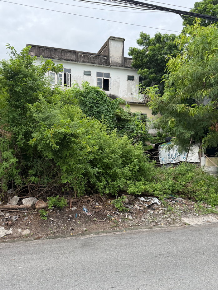 รูป ขายที่ดินพร้อมสิ่งปลูกสร้าง 4-3-20 ไร่ บ้านสวน–สุขุมวิท 2 ชลบุรี ใกล้บางแสน - รูปที่ 1/6