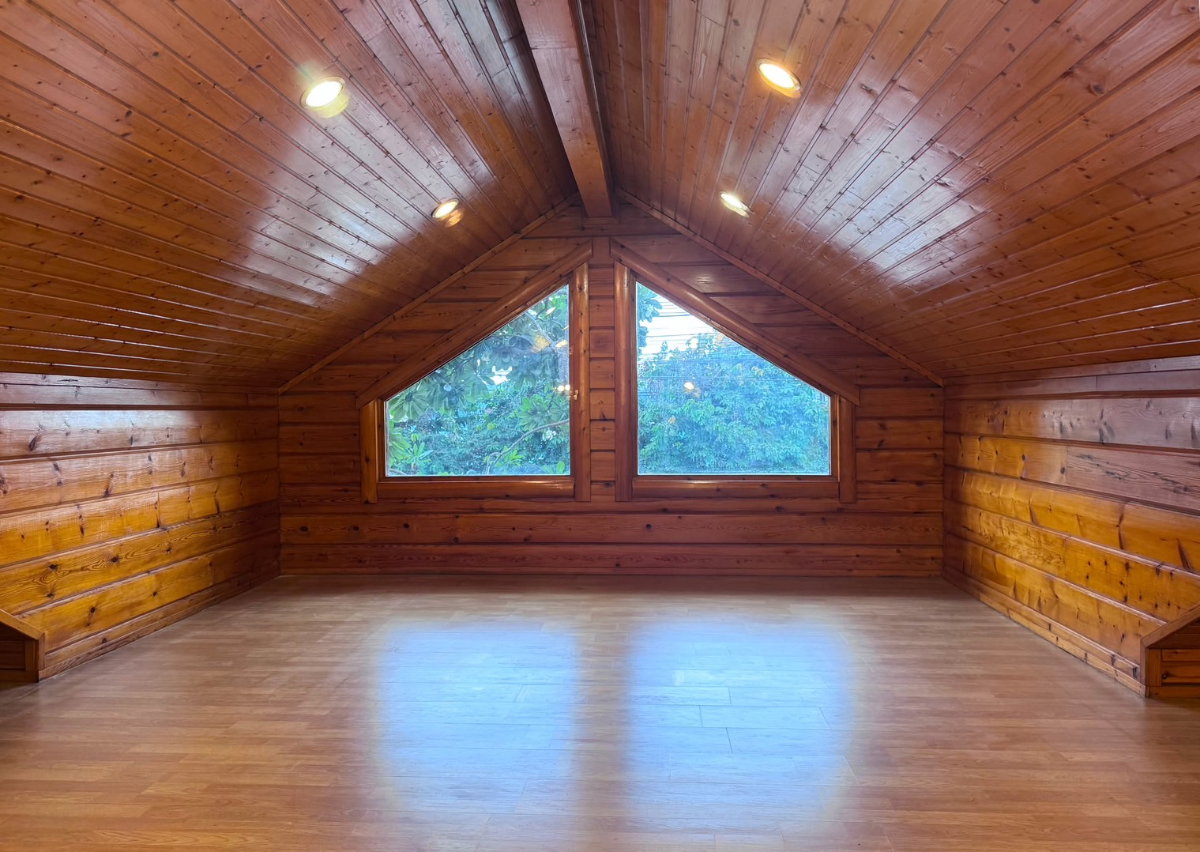 รูป บ้านไม้สนทั้งหลัง บรรยากาศดี สวยน่าอยู่ สไตล์รีสอร์ท ติดถนนคู่ขนานวงแหวนกาญจนาภิเษก รามอินทรา คู้บอน - รูปที่ 4/14