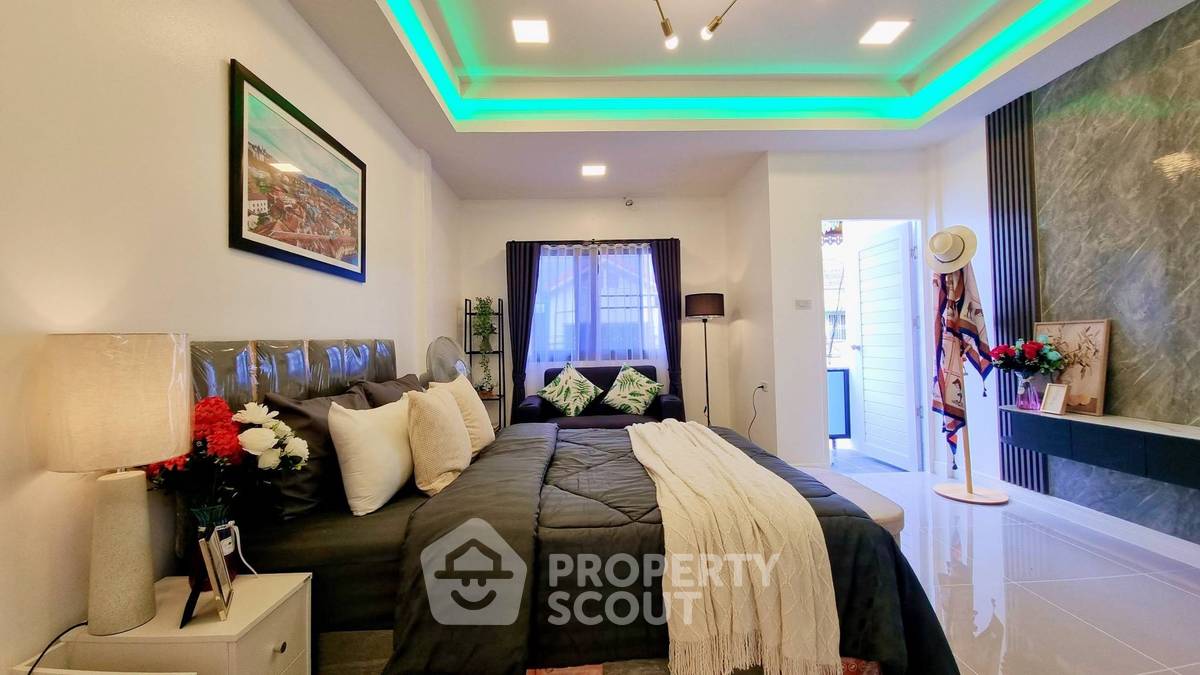 รูป ทาวน์โฮม 3 ห้องนอน พื้นที่ 144 ตร.ม. ขาย ในพัทยาใต้ (หนองปรือ) (ID 3151249) - รูปที่ 13/26
