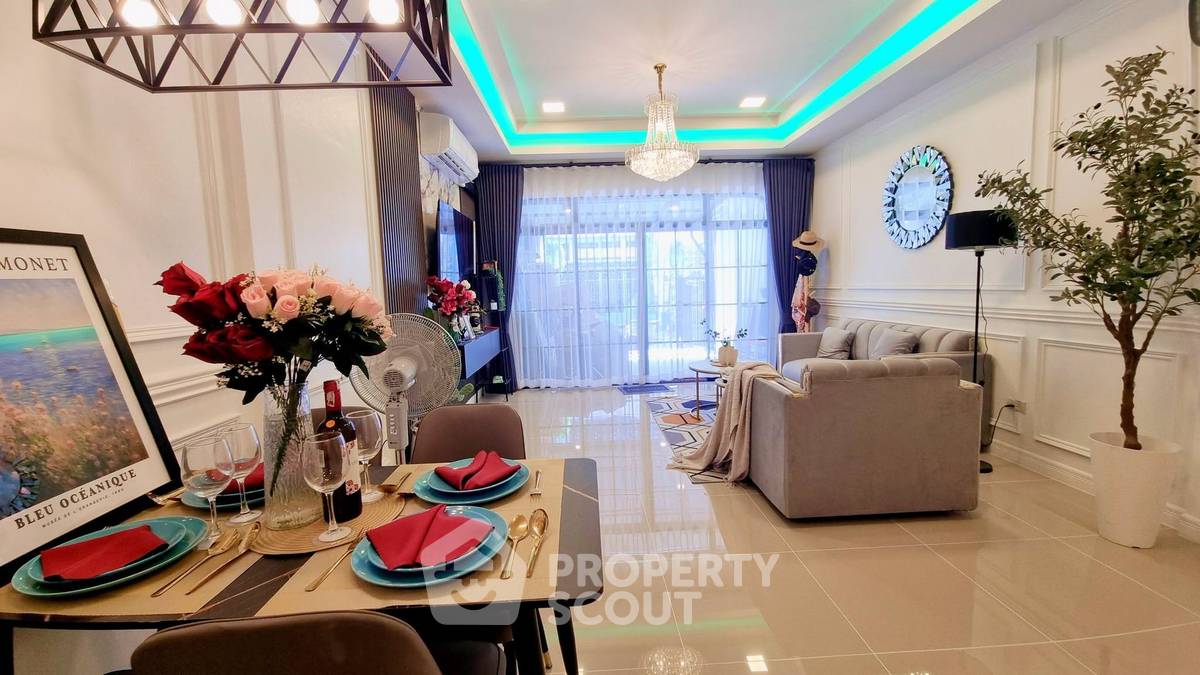 รูป ทาวน์โฮม 3 ห้องนอน พื้นที่ 144 ตร.ม. ขาย ในพัทยาใต้ (หนองปรือ) (ID 3151249) - รูปที่ 24/26