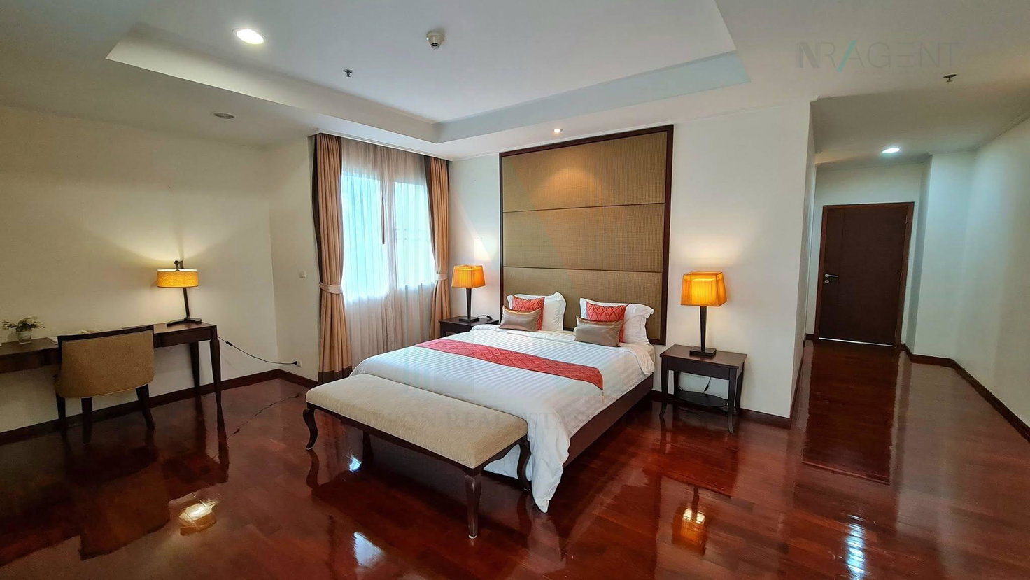 picture For Rent Condo PIYATHIP PLACE Building 1, Floor 6,3 bed room, Room size 260 sqm - 3/8