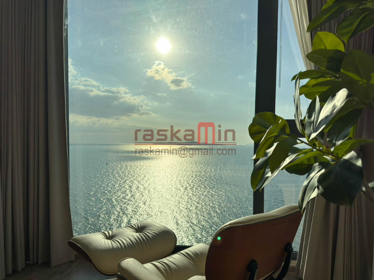 picture AROM Wongamat – 2 Bedroom Luxury Condo with Private Lift and Stunning Sea View - 7/16