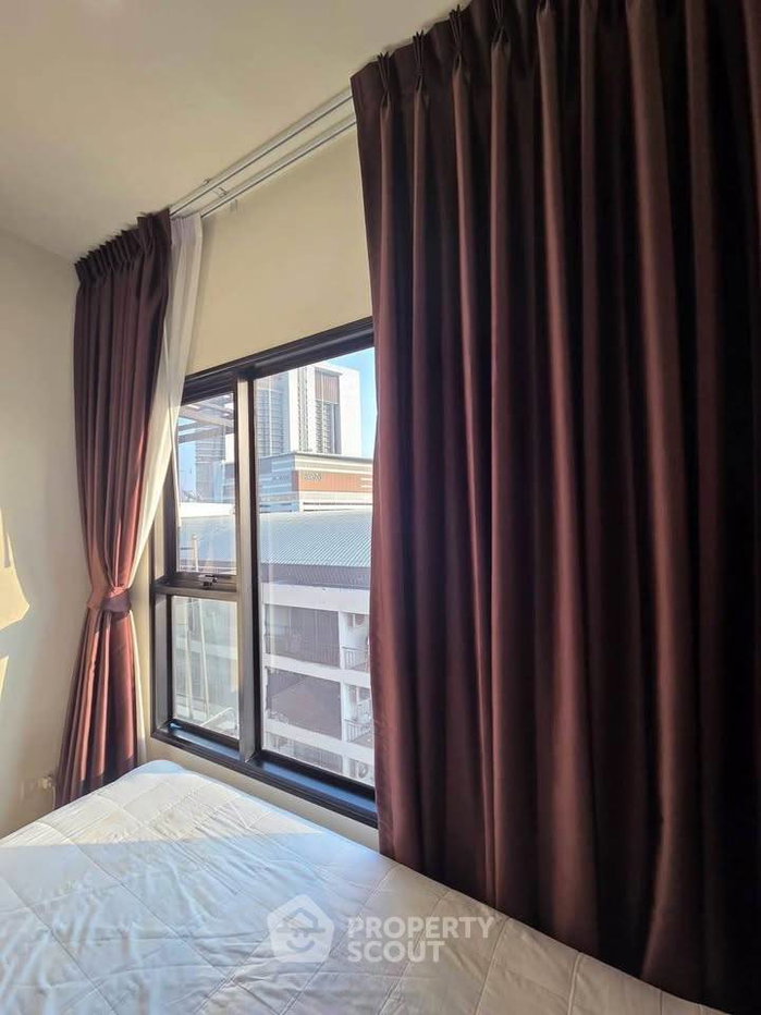 picture 1-BR 33 Sqm At Na Reva Charoennakhon, 8th Floor Near BTS Pho Nimit (ID 3148562) - 5/6