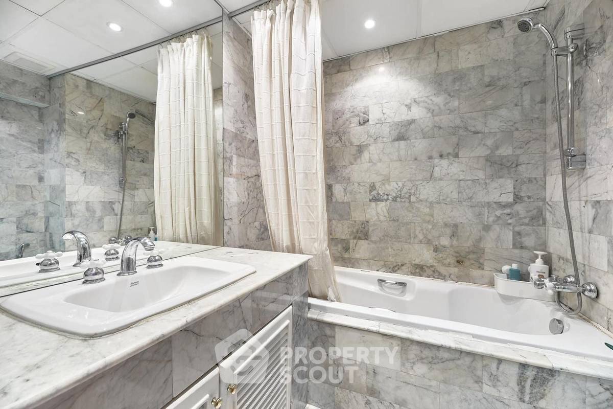 รูป คอนโด 3 ห้องนอน 188 ตร.ม. Vibhavadee Suite ใกล้ MRT ลาดพร้าว 200 ม. (ID 1169660) - รูปที่ 30/33