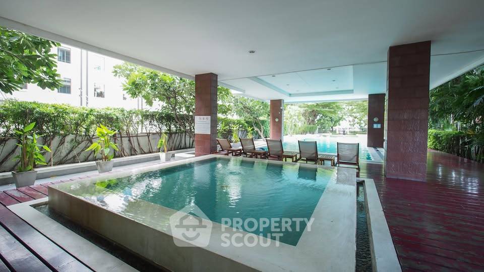 picture 4-BR 205 Sqm Condo At The Fine @ River, BTS Saphan Taksin (ID 3151343) - 17/20