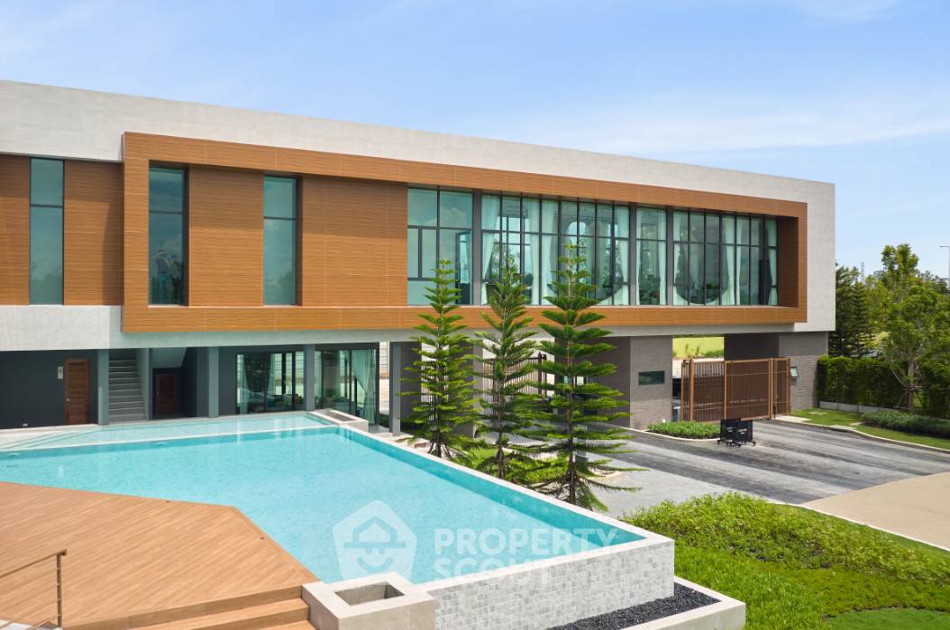 picture Pet-Friendly 4-Bed House For Sale, Centro Bangna, Bang Kaeo (ID 2062590) - 2/5