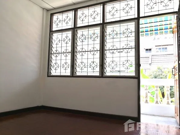 รูป บ้านเดี่ยวให้เช่า 3 ห้องนอน ใน ดินแดง, กรุงเทพมหานคร 6614058 - รูปที่ 16/25