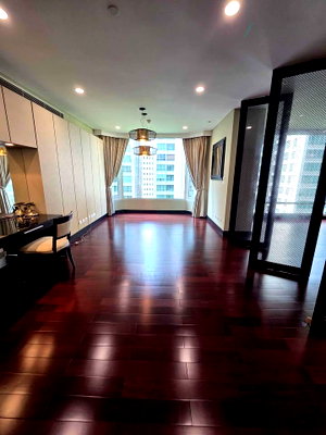 Condos for rent : For Rent Condo THE PARK CHIDLOM Building 1, Floor 6,3 bed room, Room size 258 sqm
