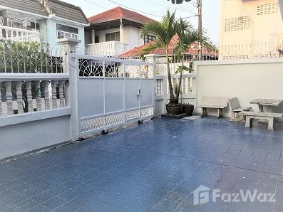รูป บ้านเดี่ยวให้เช่า 3 ห้องนอน ใน ดินแดง, กรุงเทพมหานคร 6614058 - รูปที่ 2/25