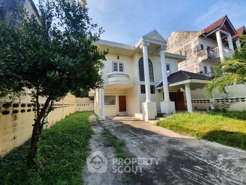 บ้านเดี่ยว 4 ห้องนอน พื้นที่ 220 ตร.ม. ขาย ใกล้หัวหมาก บางกะปิ กรุงเทพฯ (ID 1262369)