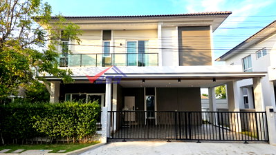 เช่าบ้านเดี่ยว เขตลาดกระบัง : ให้เช่าบ้านเดี่ยว Centro พระราม 9 - กรุงเทพกรีฑา | 4 ห้องนอน Type "Chara" REF. 071HRK