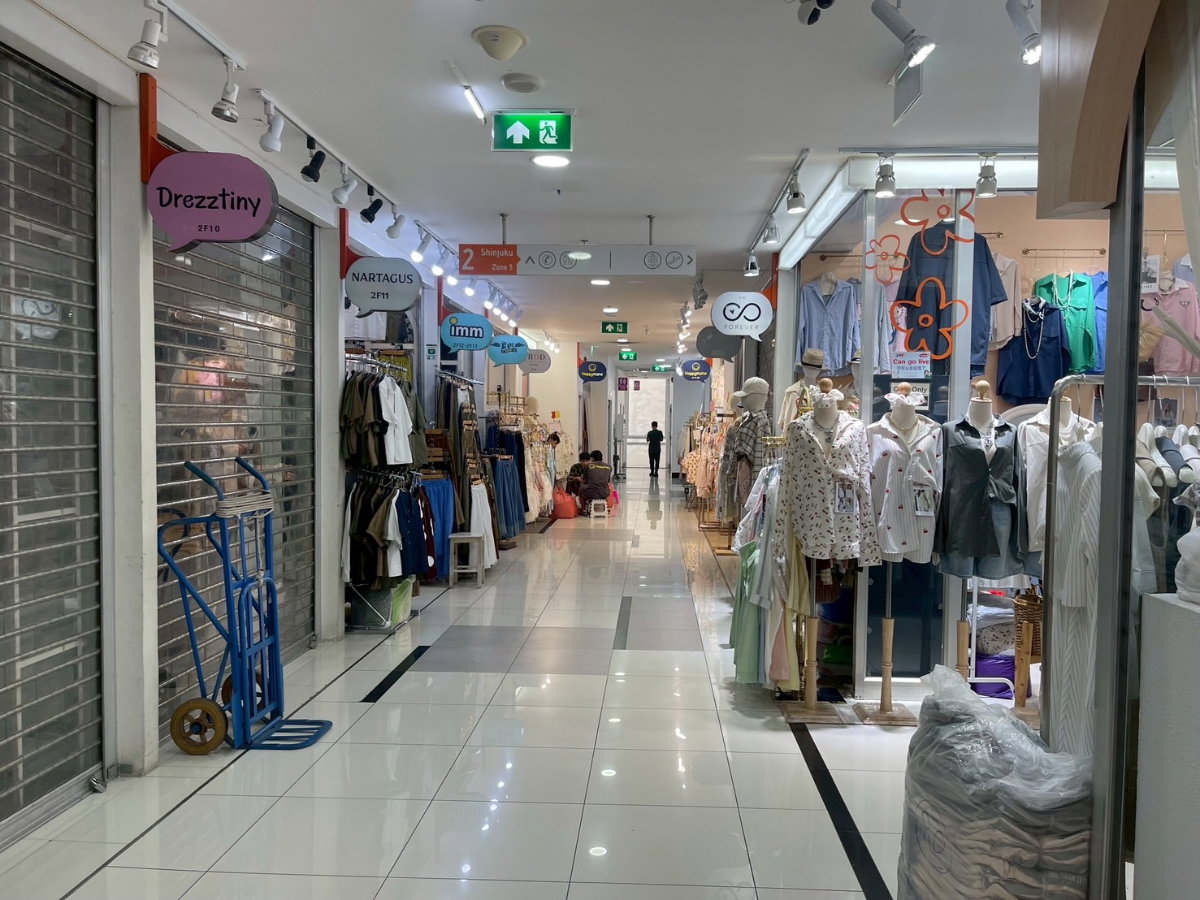 picture 🚨 Urgent Sale! Prime Retail Space in Pratunam – Buy Now & Earn Instantly! Massive 60%+ Discount! 🚨 - 3/9