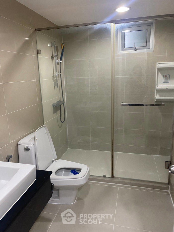 picture High-Floor 2-BR Condo At Belle Grand Rama 9, Near MRT Phra Ram 9 (ID 1747239) - 5/8