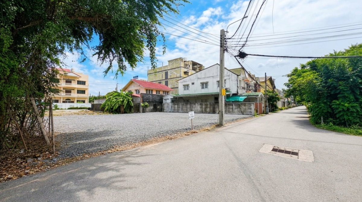 picture sale land Ladprow101 soi 46 opposite wat bueng school - 5/5