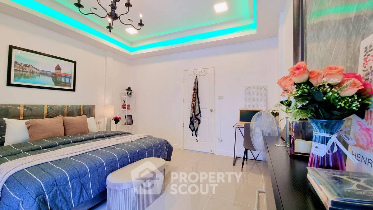 รูป ทาวน์โฮม 3 ห้องนอน พื้นที่ 144 ตร.ม. ขาย ในพัทยาใต้ (หนองปรือ) (ID 3151249) - รูปที่ 14/26