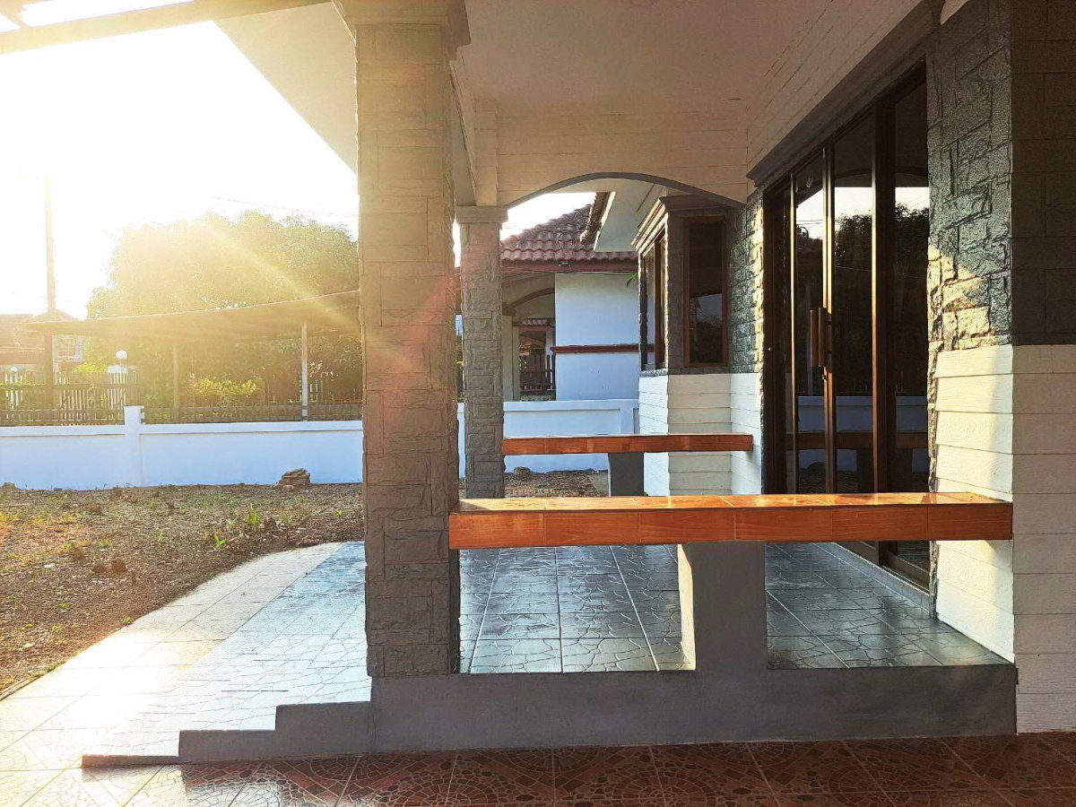 รูป 🏡 ขายด่วน! บ้านเดี่ยวชั้นเดียว รีโนเวทใหม่ พร้อมที่ดิน หมู่บ้านนพเก้า สันป่าเปา 📞 063-6649056 - รูปที่ 4/29