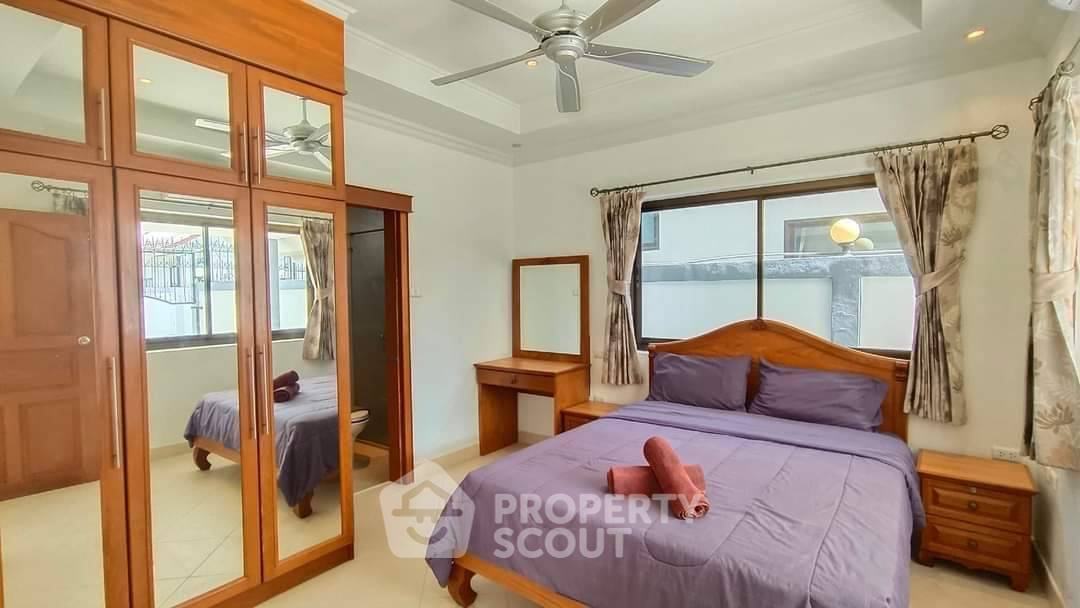 picture Pet-Friendly 5-Bed Villa For Rent At Adare Garden 3, Pattaya (ID 1503435) - 3/42