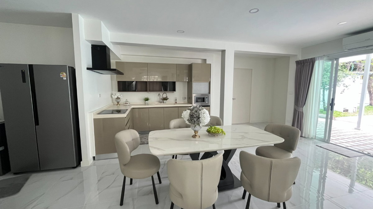 picture For Rent | Pool Villa | 4 Bedrooms | Near BTS On Nut | Walking Distance 800 m - 6/11
