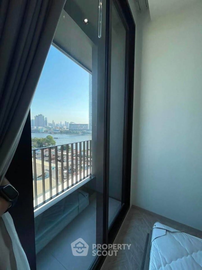 picture 1-BR Condo At Chapter Charoennakhorn - Riverside Near BTS Krung Thon Buri (ID 3150875) - 7/13