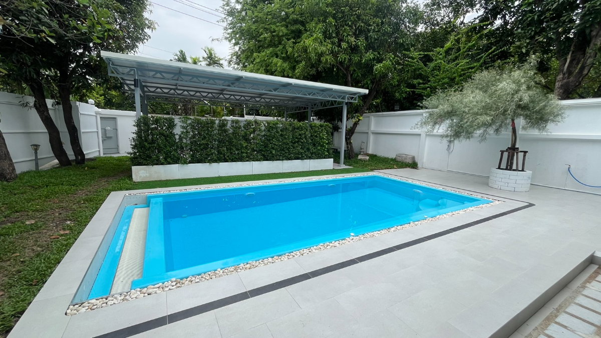 picture For Rent | Pool Villa | 4 Bedrooms | Near BTS On Nut | Walking Distance 800 m - 1/11