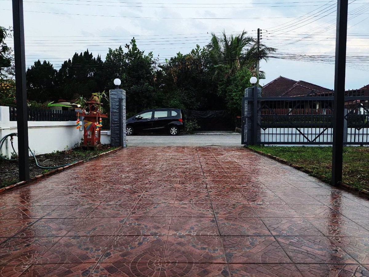 รูป 🏡 ขายด่วน! บ้านเดี่ยวชั้นเดียว รีโนเวทใหม่ พร้อมที่ดิน หมู่บ้านนพเก้า สันป่าเปา 📞 063-6649056 - รูปที่ 12/29