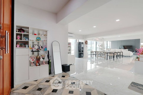 คอนโด 2 ห้องนอน ขาย Four Street Mansion ชั้น 22 ใกล้ BTS ห้าแยกลาดพร้าว (ID 3151217)