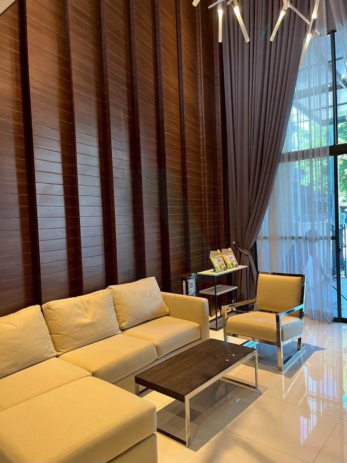 picture For Sell Town house BANKLANGMUENG RATCHYOTHIN 3-story 3 bedroom 4 bathroom - 3/8