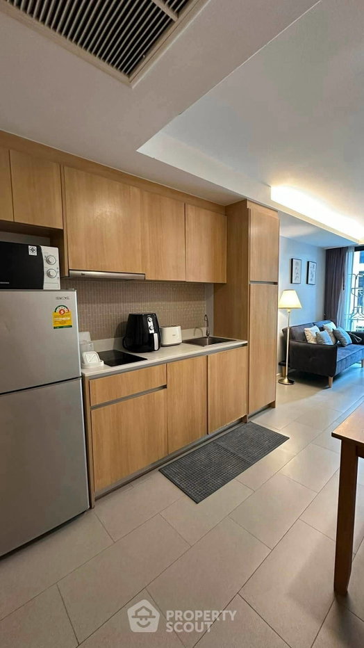 picture 1-BR Condo 37 Sqm Near BTS Phloen Chit, The Nest Ploenchit (ID 3090943) - 6/8
