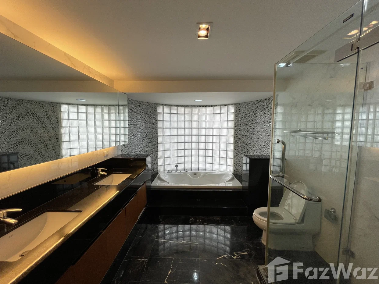 รูป คอนโดให้เช่า 3 ห้องนอน ในโครงการ เลอ รัฟฟิเน่ สุขุมวิท24 1070468 - รูปที่ 10/18