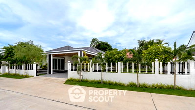 Houses for sale Bang Lamung Chonburi : Pet-Friendly 3-BR House For Sale, The Flow By Sabai Home (ID 3152170)