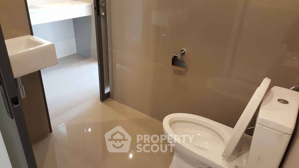 picture 1-BR Condo At Rhythm Sukhumvit 42, 200m to BTS Ekkamai (ID 3153667) - 10/16