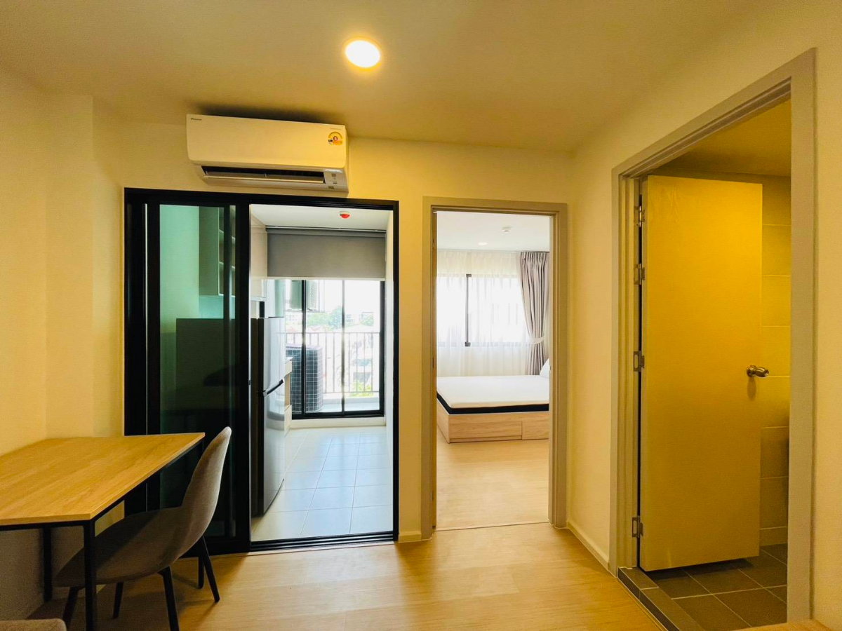 picture For Rent : Chewathai Hallmark Ekkamai - Ramintra (Brand new room) - 11/34