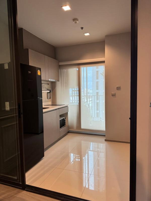 picture Life  Asoke Rama 9  for rent  1 bedroom - 1/11