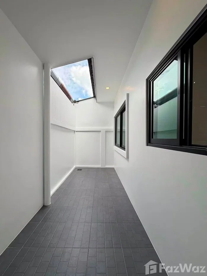 picture ✨ Newly Renovated Townhouse 6644475 - 8/15