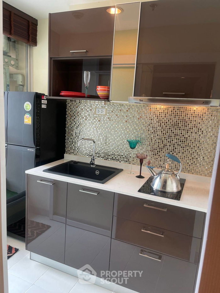 picture 24th-Floor 1-BR Condo At Life @ Sukhumvit 65 near BTS Phra Khanong 📍 (ID 3153428) - 3/8