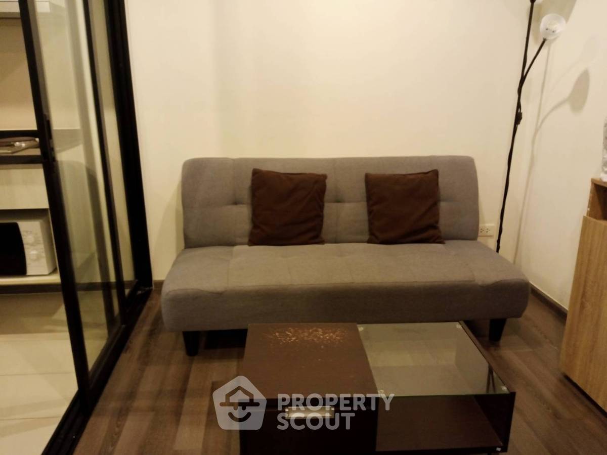 picture High-Floor 1-BR Condo At The Base Park East Sukhumvit 77, Near BTS On Nut (ID 2146083) - 6/10