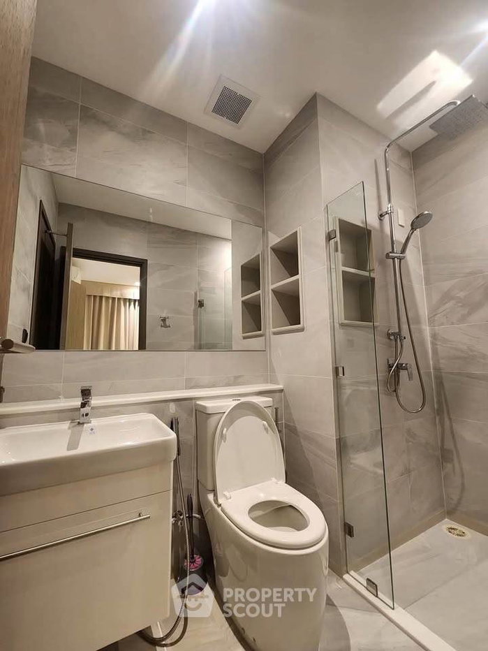 รูป 35 ตร.ม. 1 ห้องนอน Rhythm Ekkamai Estate ใกล้ BTS ทองหล่อ (ID 3150407) - รูปที่ 3/10