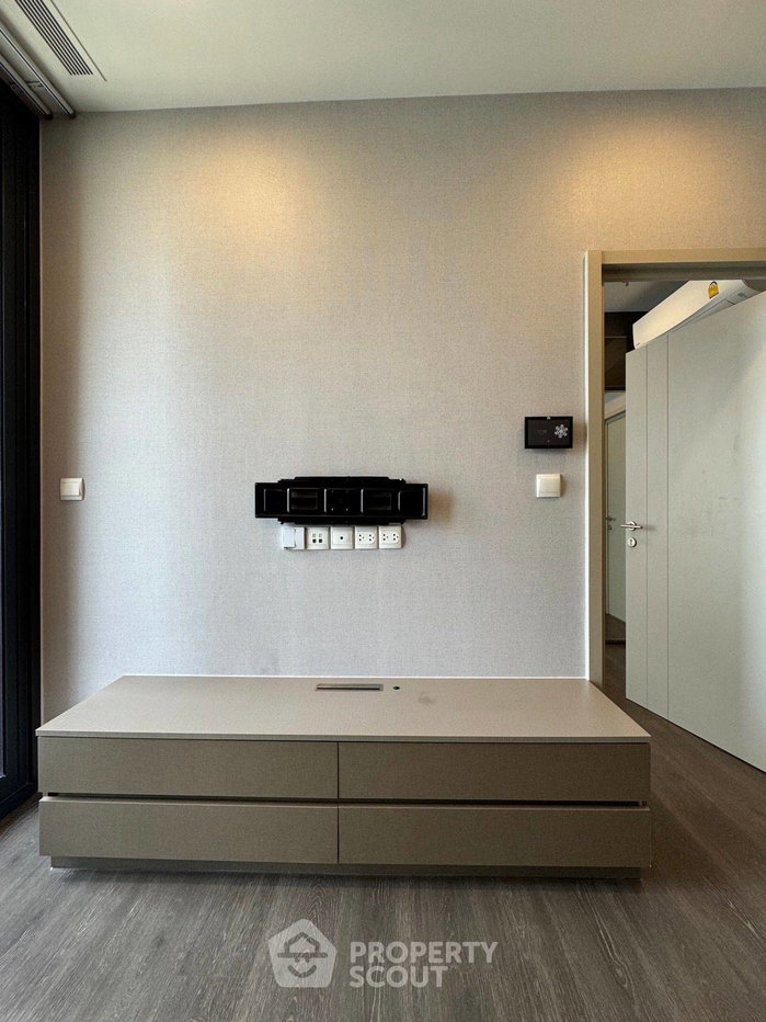 picture 1-BR Condo On 15th Floor, Oka Haus Sukhumvit 36 Near BTS Thong Lor (ID 1813132) - 3/9