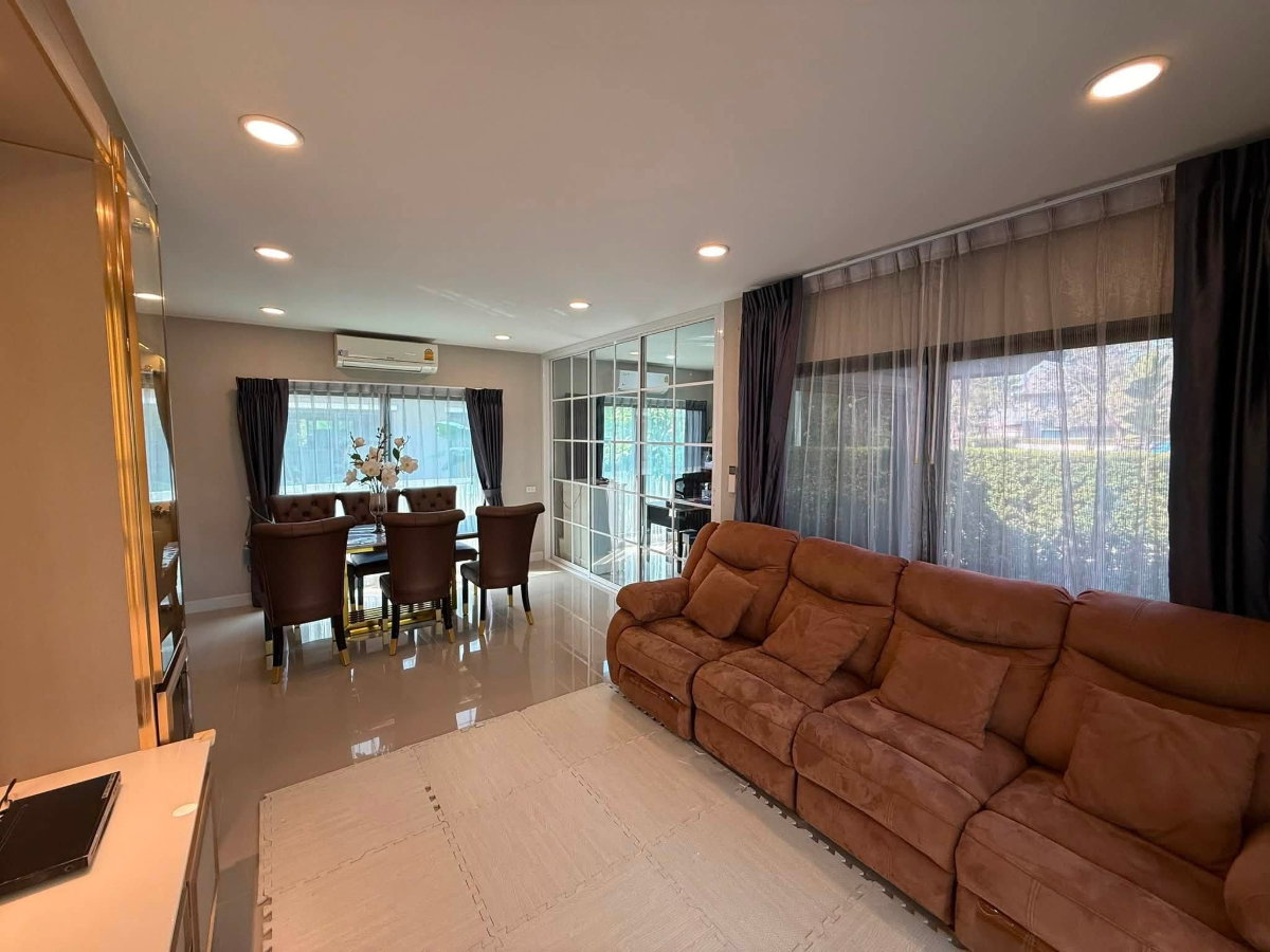 รูป 🏡✨ ขายบ้านเดี่ยว PAVE ปิ่นเกล้า–ศาลายา จาก SC Asset 💥 แบบบ้านหลังใหญ่ที่สุดของโครงการ ติดถนนเมน ติดสวนหน้าโครงการ - รูปที่ 8/11