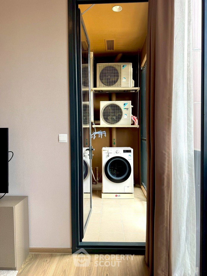 picture 1-BR Condo At Oka Haus Sukhumvit 36, 47th-Floor Near BTS Thong Lor (ID 3097193) - 3/12