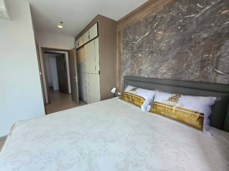 picture Large corner unit, 60 sq.m., 2 Bedrooms, 2 Bathrooms, with separated living room and kitchen zones. - 8/31