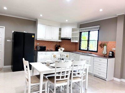 Apartment building for rent : oneonetwo ressidane 2 bedrooms, 2 bathrooms, fully equipped kitchen.