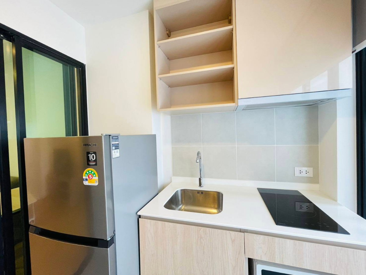 picture For Rent : Chewathai Hallmark Ekkamai - Ramintra (Brand new room) - 15/34