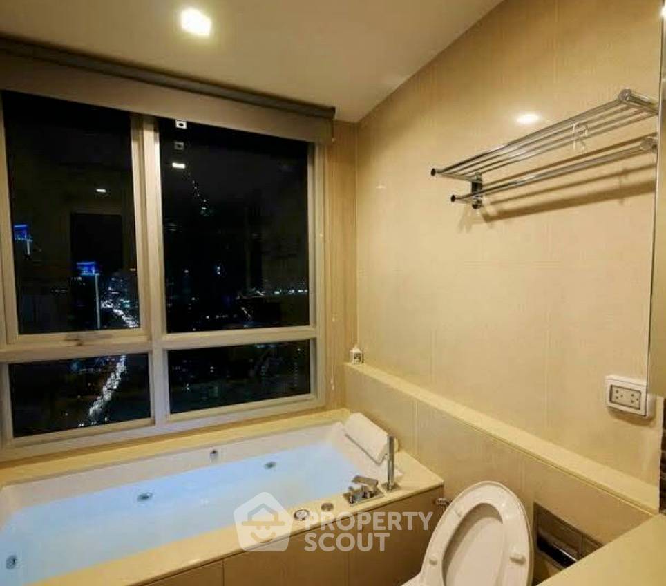 picture 2-BR 65 Sqm, 30th Floor At The Address Asoke near ARL Makkasan (ID 3152122) - 2/8