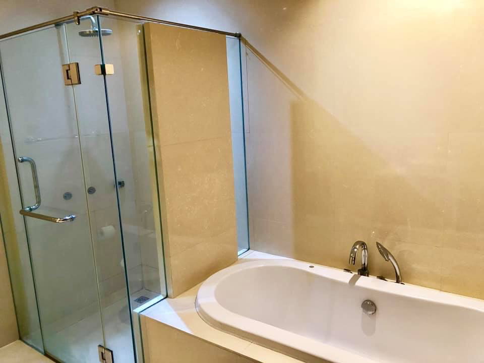 รูป THE MADISON – ONLY 30MB : GRAND RARE RESIDENCE NEAR BTS PHROM PHONG - รูปที่ 17/23