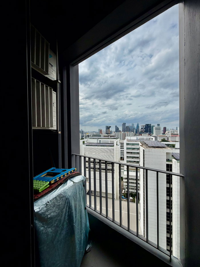 picture Triple Y Residence Samyan Room for rent - 10/10