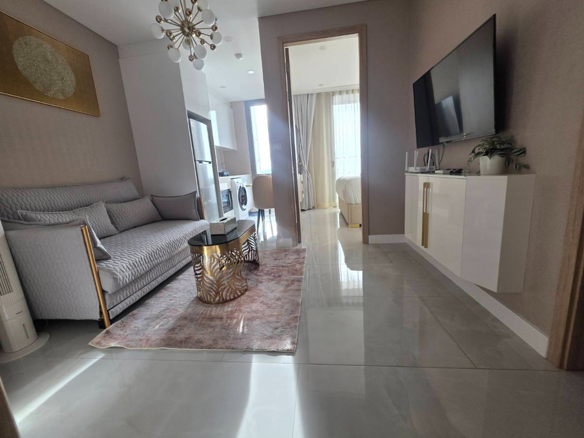 picture Luxury Beachfront Condo for Rent or Sale – Copacabana Beach Jomtien, Pattaya - 2/19